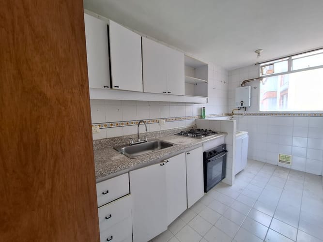 Apartamento de 3 alcobas en venta en Mirandela, Bogotá, 75 m² · foto 19 de 24