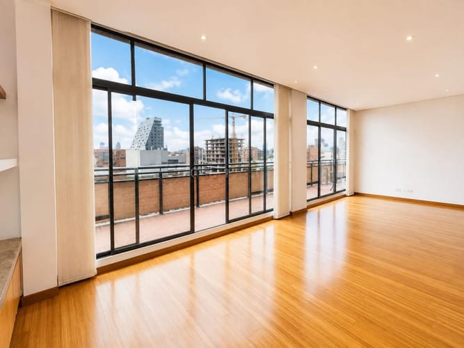 Apartamento de 3 alcobas en arriendo en La Cabrera, Bogotá, 150 m² · foto 3 de 14
