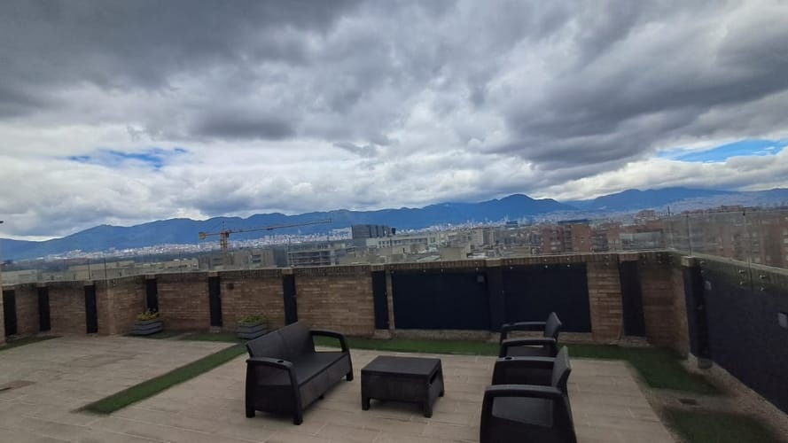 Apartamento de 1 alcoba en venta en Ciudad Salitre, Bogotá, 37 m² · foto 3 de 24