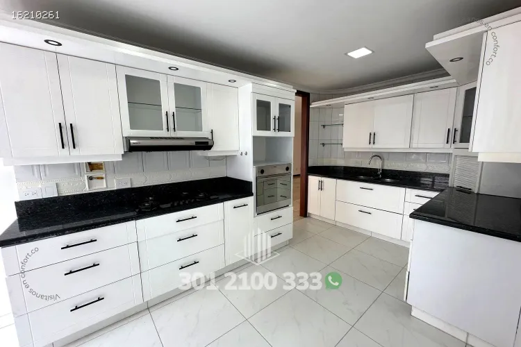 Apartamento de 3 alcobas en arriendo en La Florida, Medellín, 232 m² · foto 10 de 24