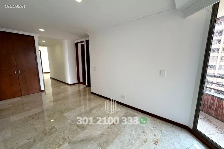 Apartamento de 3 alcobas en arriendo en La Florida, Medellín, 232 m² · foto 12 de 24