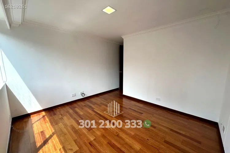 Apartamento de 3 alcobas en arriendo en La Florida, Medellín, 232 m² · foto 24 de 24