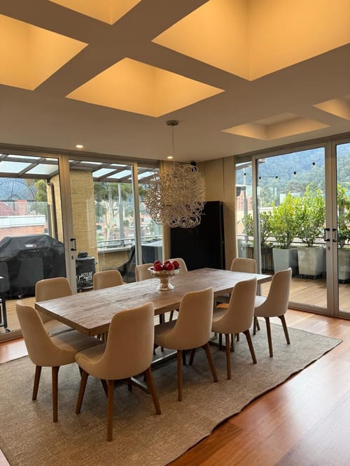 Apartamento de 3 alcobas en arriendo en Los Rosales, Bogotá, 232 m² · foto 10 de 12