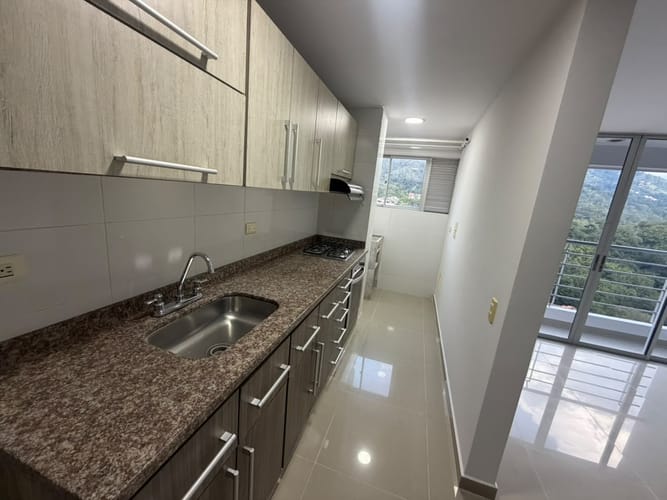 Apartamento de 3 alcobas en arriendo en Cabecera Del Llano, Bucaramanga, 80 m² · foto 12 de 24