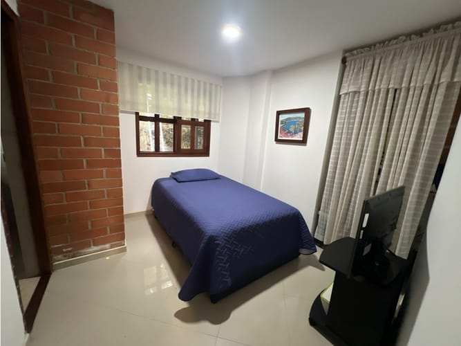 Casa de 4 alcobas en arriendo en San Lucas, Envigado, 300 m² · foto 23 de 24