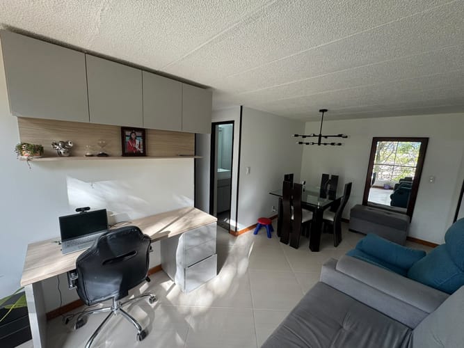 Apartamento de 2 alcobas en venta en Alamos, Bogotá, 49 m² · foto 2 de 12
