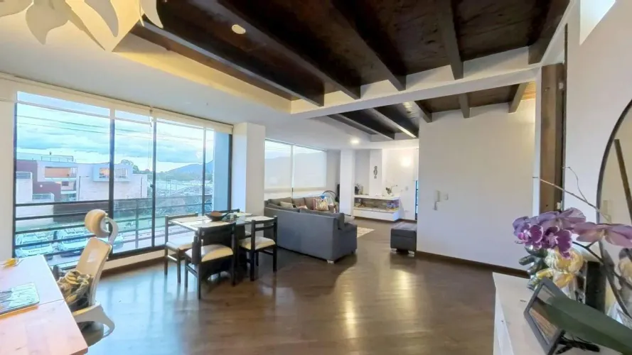 Apartamento de 3 alcobas en venta en Las Cruces, Bogotá, 103 m² · foto 2 de 20