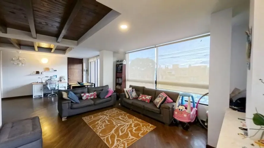 Apartamento de 3 alcobas en venta en Las Cruces, Bogotá, 103 m² · foto 3 de 20