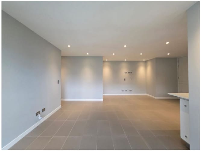 Apartamento de 2 alcobas en venta en El Poblado, Medellín, 80 m² · foto 9 de 19