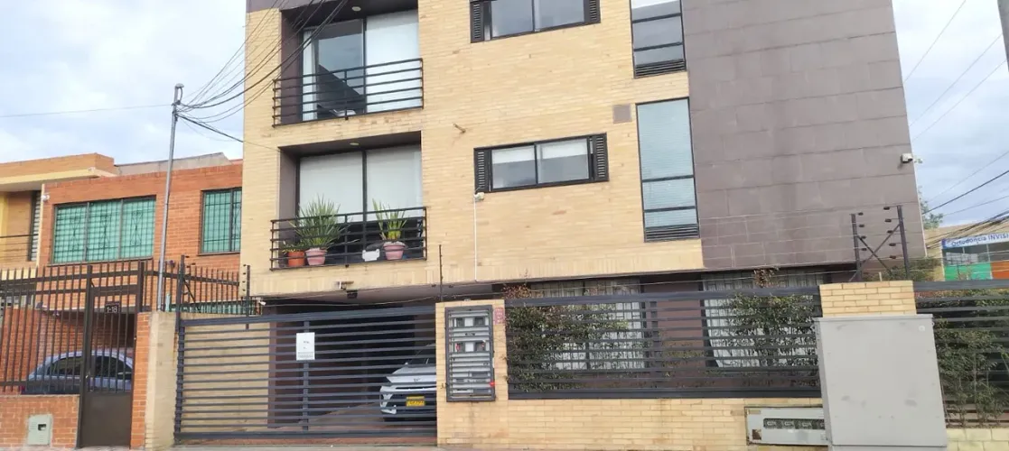 Apartamento de 3 alcobas en venta en Las Cruces, Bogotá, 103 m² · foto 17 de 20