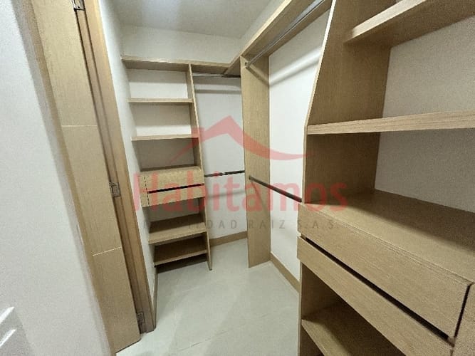 Apartamento de 3 alcobas en arriendo en San Remo, Sabaneta, 85 m² · foto 3 de 14