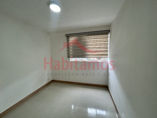 Apartamento de 3 alcobas en arriendo en San Remo, Sabaneta, 85 m² · foto 6 de 14