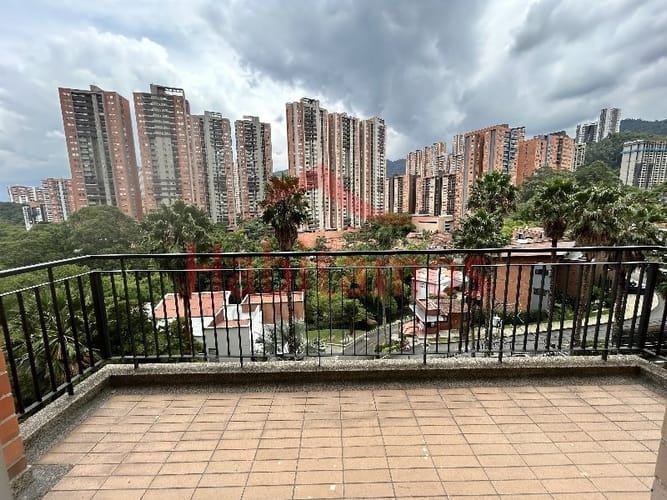 Apartamento de 3 alcobas en arriendo en San Remo, Sabaneta, 85 m² · foto 10 de 14