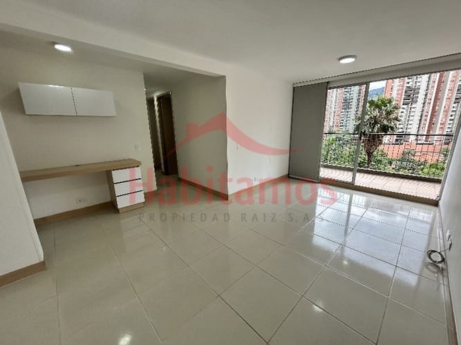 Apartamento de 3 alcobas en arriendo en San Remo, Sabaneta, 85 m² · foto 12 de 14