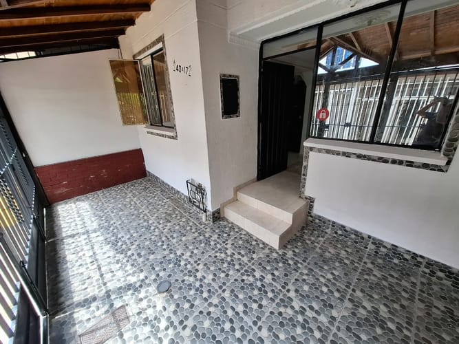 Casa de 4 alcobas en arriendo en Hacienda San Juan, Bucaramanga, 120 m² · foto 2 de 19