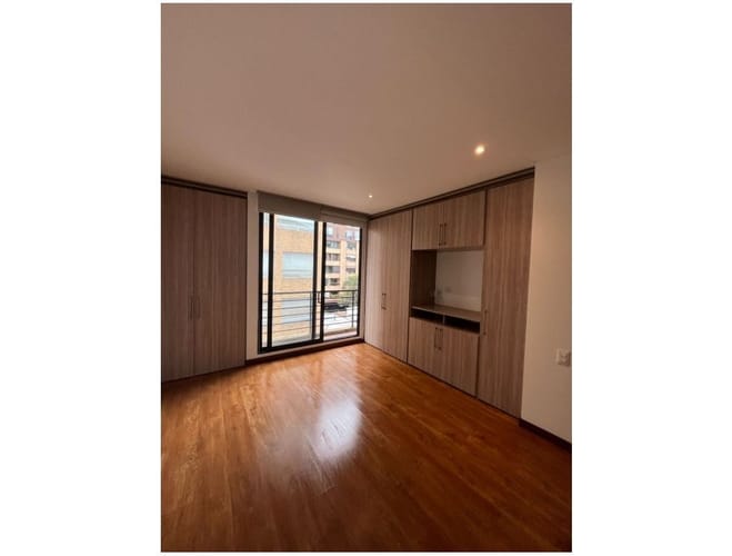 Apartamento de 2 alcobas en arriendo en Chico, Bogotá, 115 m² · foto 5 de 11
