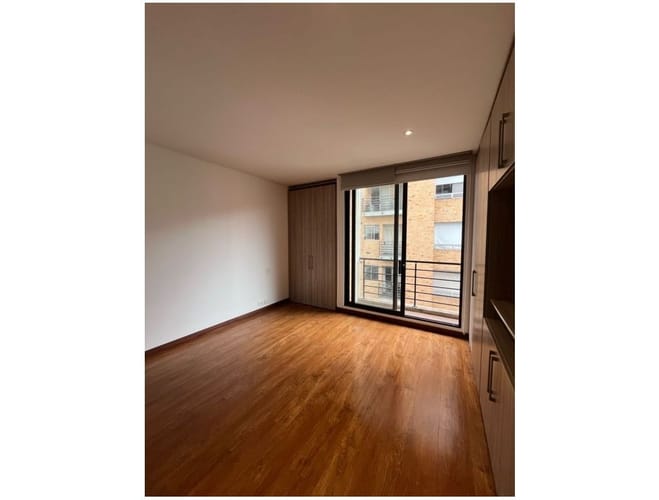 Apartamento de 2 alcobas en arriendo en Chico, Bogotá, 115 m² · foto 7 de 11