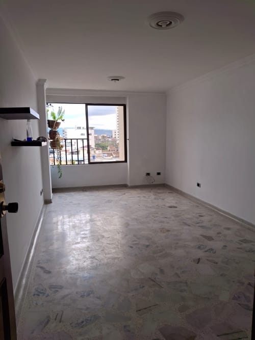 Apartamento de 2 alcobas en arriendo en Sotomayor, Bucaramanga, 60 m² · foto 2 de 11