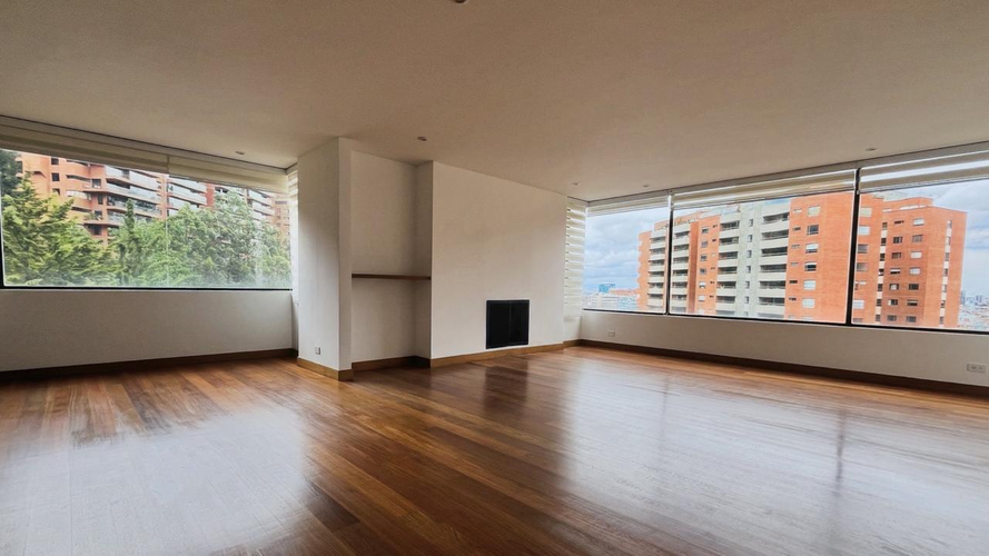 Apartamento de 4 alcobas en arriendo en Santa Barbara, Bogotá, 220 m² · foto 20 de 24