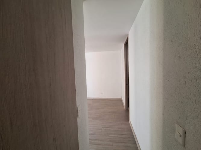 Apartamento de 2 alcobas en arriendo en Bombona No.1, Medellín, 64 m² · foto 8 de 17