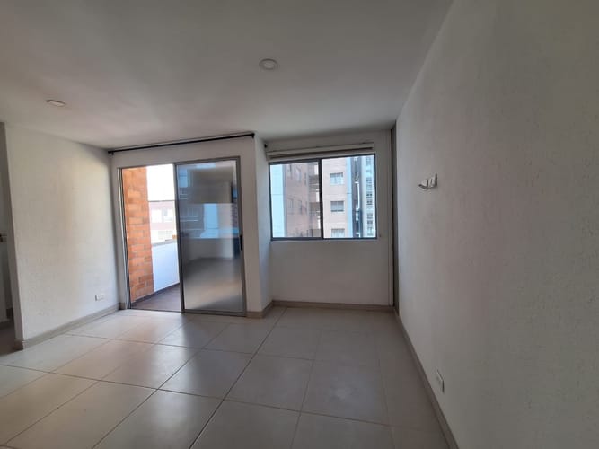 Apartamento de 2 alcobas en arriendo en Bombona No.1, Medellín, 64 m² · foto 5 de 17
