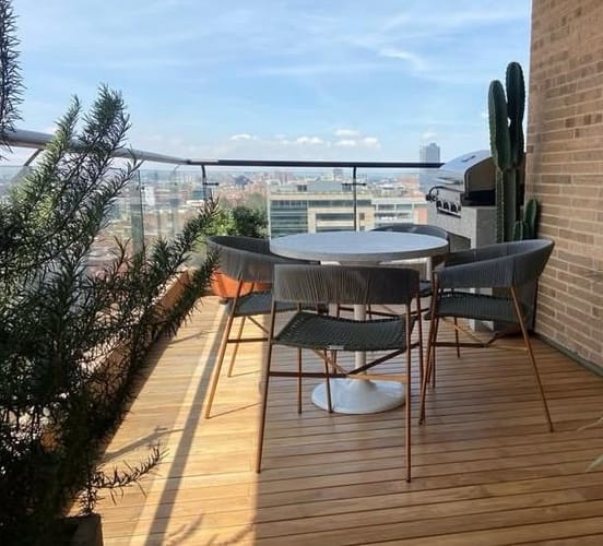 Apartamento de 3 alcobas en arriendo en Chico, Bogotá, 257 m² · foto 2 de 6