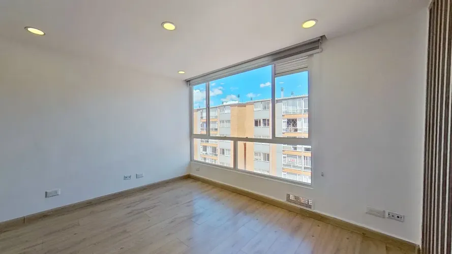 Apartamento de 2 alcobas en venta en 20 De Julio Sector I, Chía, 51 m² · foto 2 de 19