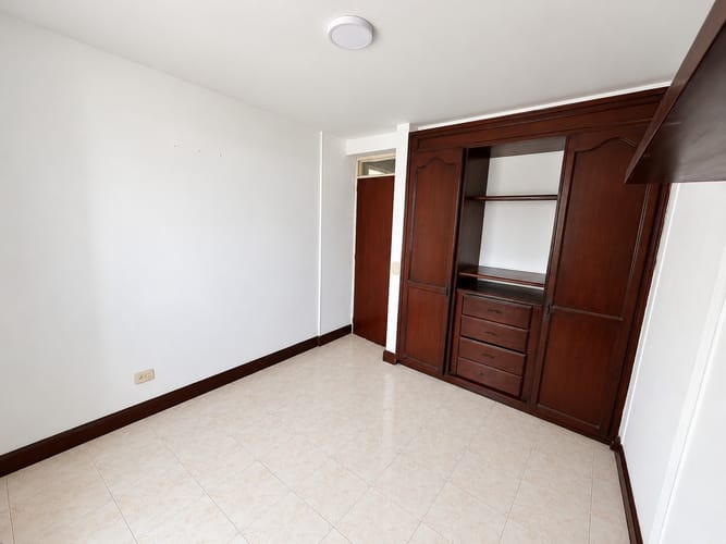 Apartamento de 3 alcobas en venta en El Refugio, Cali, 67 m² · foto 12 de 23
