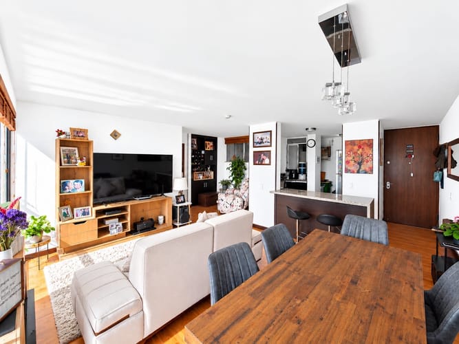 Apartamento de 3 alcobas en venta en Santa Teresa, Bogotá, 100 m² · foto 3 de 17