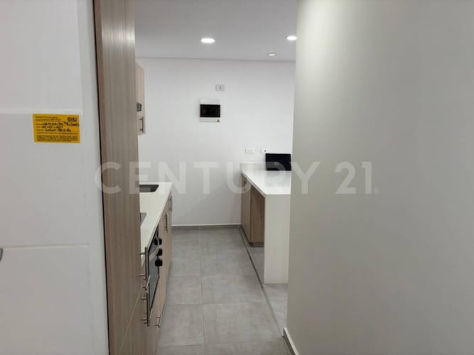 Apartamento de 3 alcobas en venta en El Salado, Envigado, 81 m² · foto 3 de 24