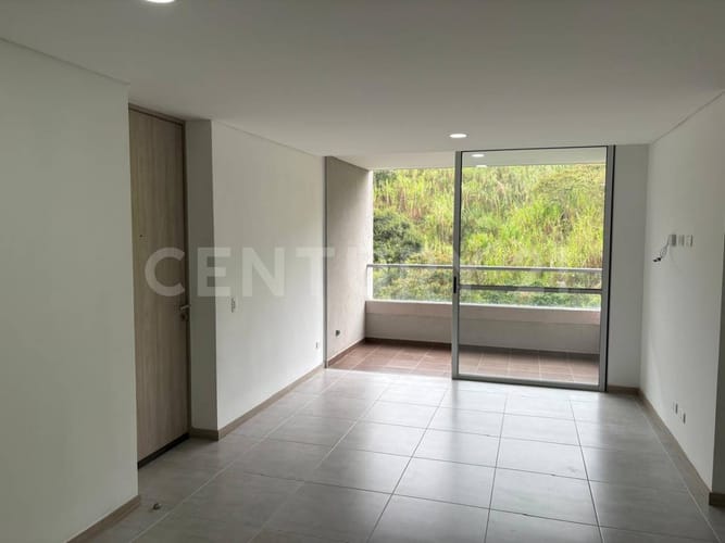 Apartamento de 3 alcobas en venta en El Salado, Envigado, 81 m² · foto 4 de 24