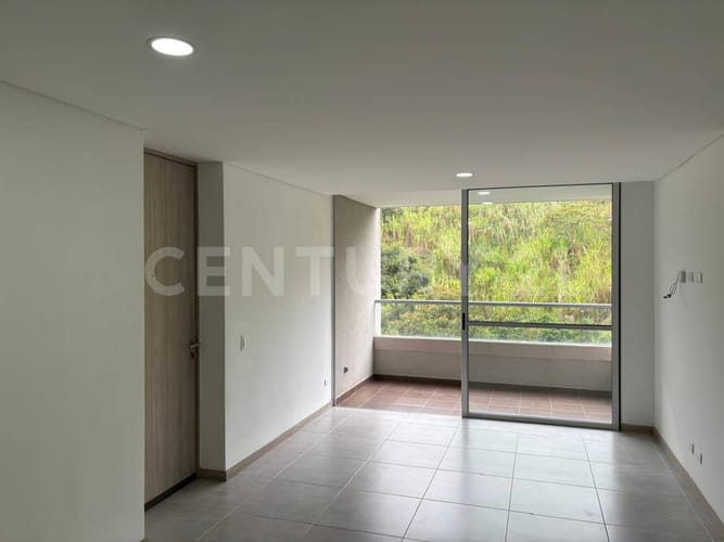 Apartamento de 3 alcobas en venta en El Salado, Envigado, 81 m² · foto 6 de 24