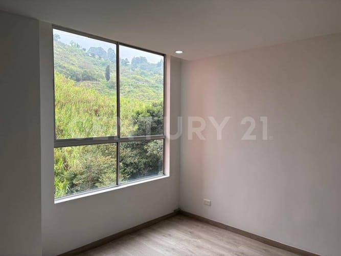 Apartamento de 3 alcobas en venta en El Salado, Envigado, 81 m² · foto 9 de 24