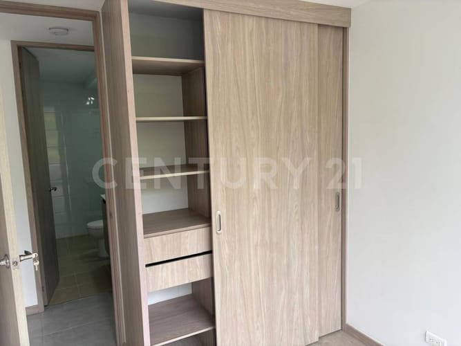 Apartamento de 3 alcobas en venta en El Salado, Envigado, 81 m² · foto 13 de 24