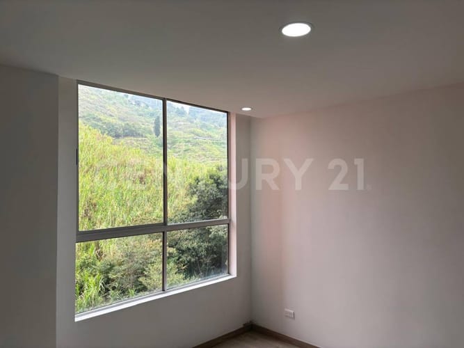 Apartamento de 3 alcobas en venta en El Salado, Envigado, 81 m² · foto 18 de 24