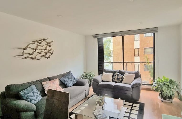 Apartamento de 3 alcobas en venta en Cedritos, Bogotá, 105 m² · foto 3 de 22