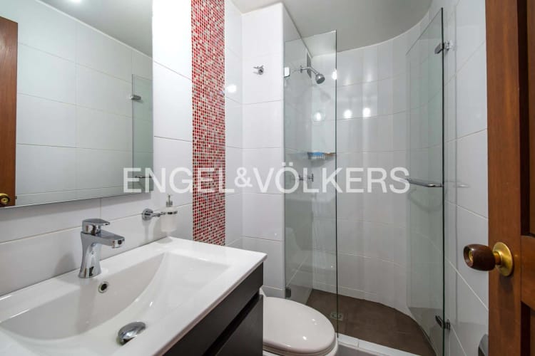 Apartamento de 3 alcobas en venta en Chico Norte, Bogotá, 103 m² · foto 11 de 13