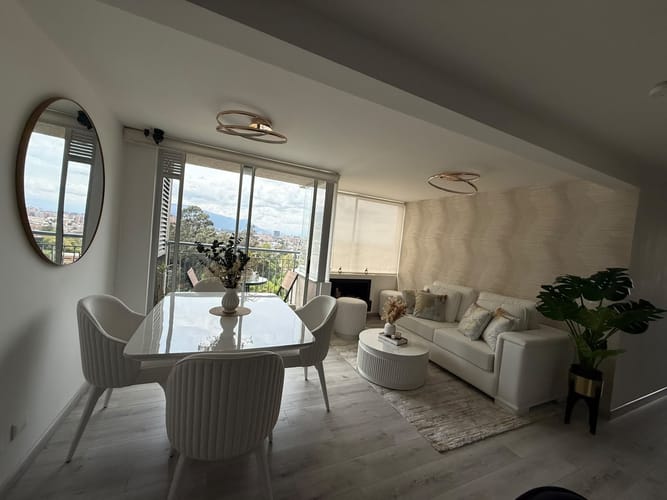 Apartamento de 3 alcobas en venta en Santa Teresa, Bogotá, 80 m² · foto 2 de 15