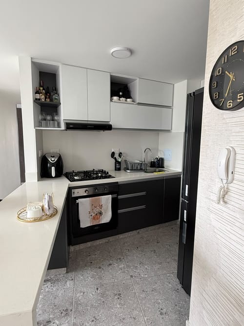 Apartamento de 3 alcobas en venta en Santa Teresa, Bogotá, 80 m² · foto 13 de 15