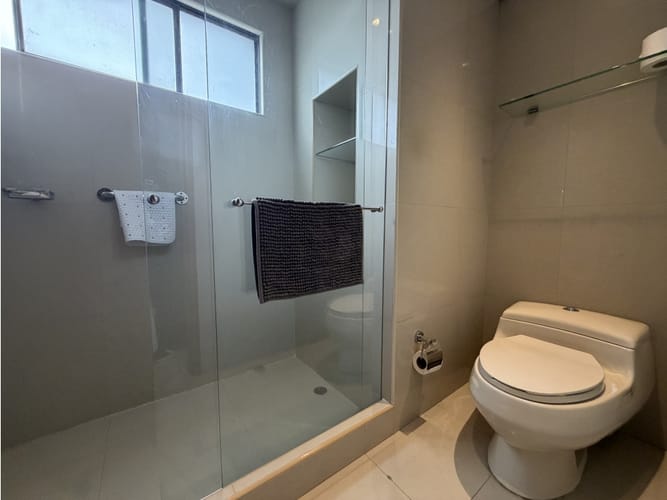 Apartamento de 3 alcobas en venta en El Retiro, Bogotá, 262 m² · foto 15 de 21