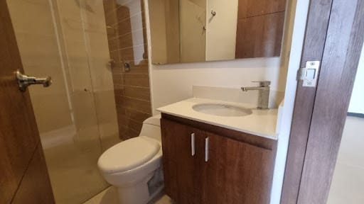 Apartamento de 3 alcobas en arriendo en Loma De Los Gonzalez, Medellín, 125 m² · foto 13 de 18