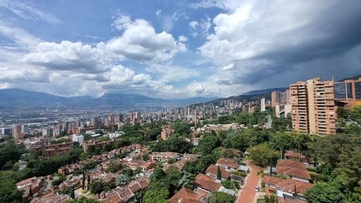 Apartamento de 3 alcobas en arriendo en Loma De Los Gonzalez, Medellín, 125 m² · foto 18 de 18