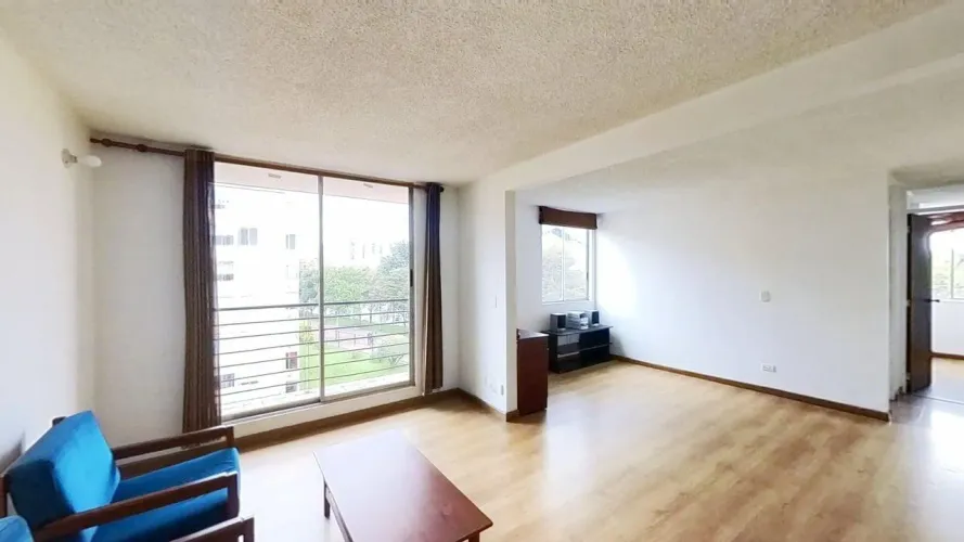 Apartamento de 2 alcobas en venta en Engativá, Bogotá, 65 m² · foto 1 de 24