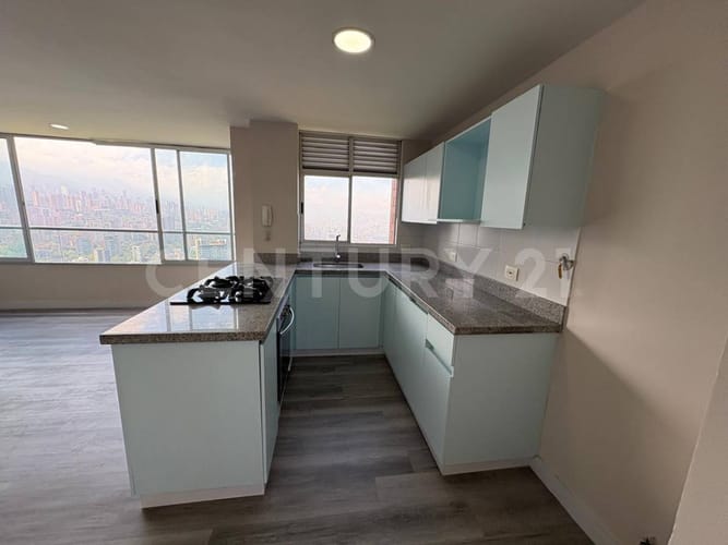 Apartamento de 2 alcobas en venta en Alejandria, Medellín, 74 m² · foto 4 de 21