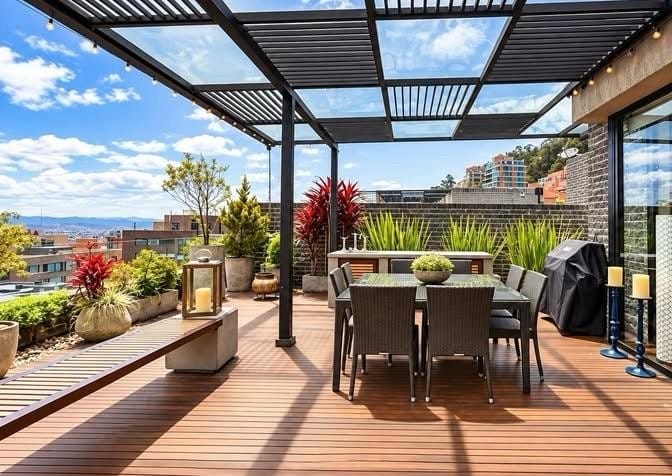 Apartamento de 3 alcobas en arriendo en Los Rosales, Bogotá, 400 m² · foto 3 de 9