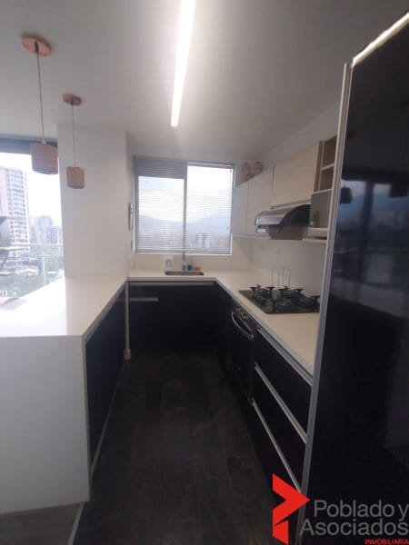 Apartamento de 1 alcoba en arriendo en Los Balsos, Medellín, 97 m² · foto 5 de 8
