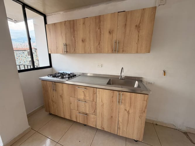 Apartamento de 2 alcobas en arriendo en Andalucia, Medellín, 80 m² · foto 3 de 11