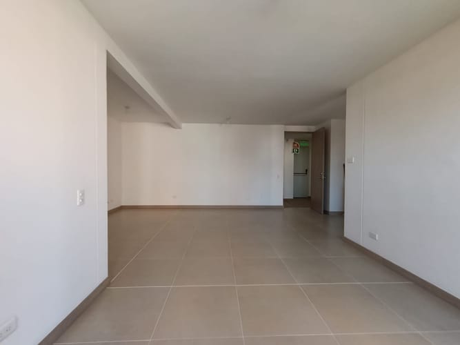 Apartamento de 3 alcobas en arriendo en Loma De La Doctora, Sabaneta, 80 m² · foto 2 de 16
