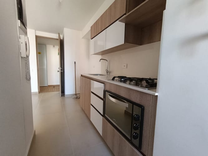 Apartamento de 3 alcobas en arriendo en Loma De La Doctora, Sabaneta, 80 m² · foto 8 de 16
