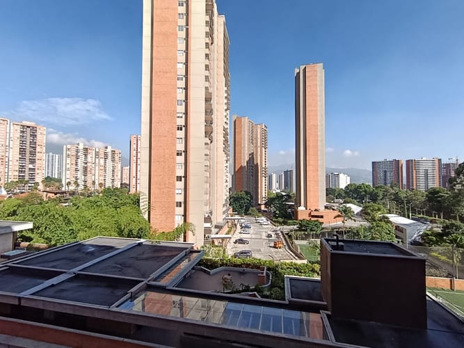 Apartamento de 3 alcobas en arriendo en Loma De La Doctora, Sabaneta, 80 m² · foto 10 de 16